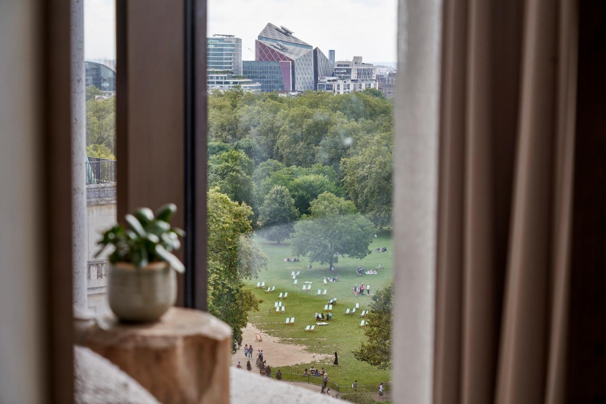 1 Hotel Mayfair Лондон Екстериор снимка